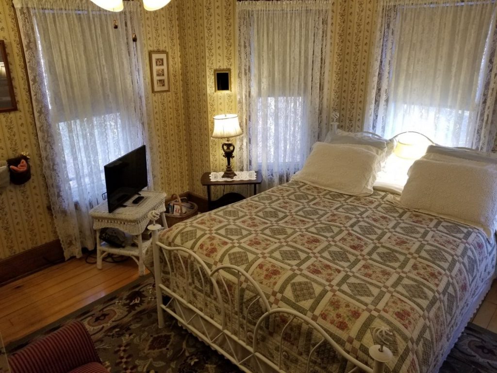 Our Rooms | Rose and Thistle Bed & Breakfast